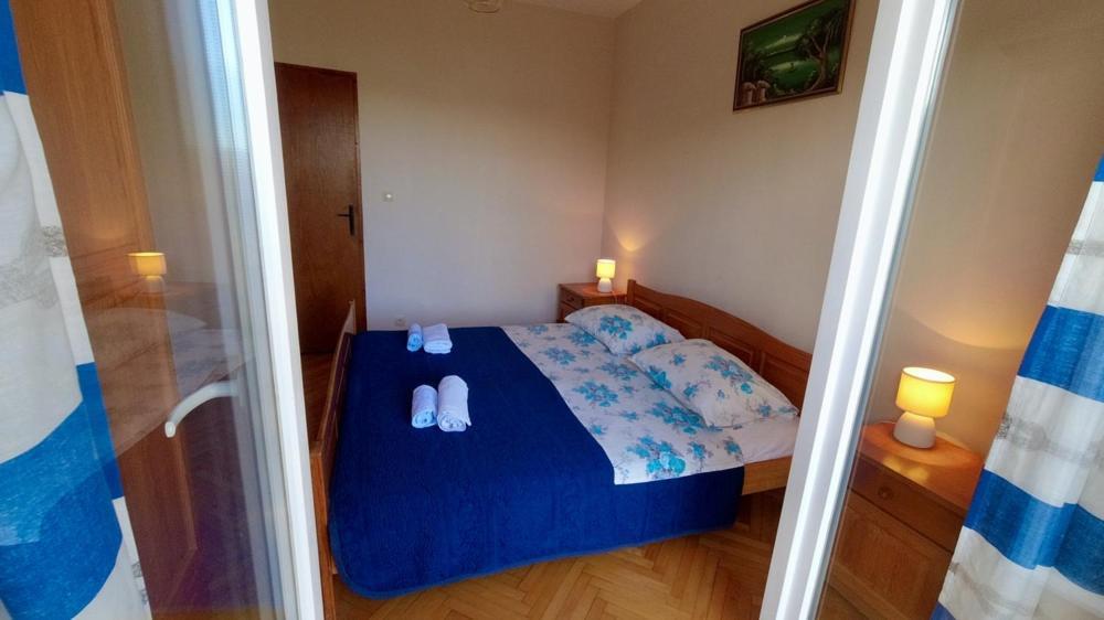 Apartman Dolores Кучище Екстериор снимка