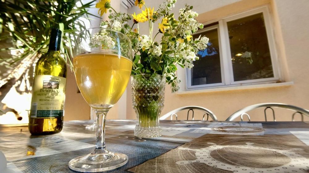 Apartman Dolores Кучище Екстериор снимка